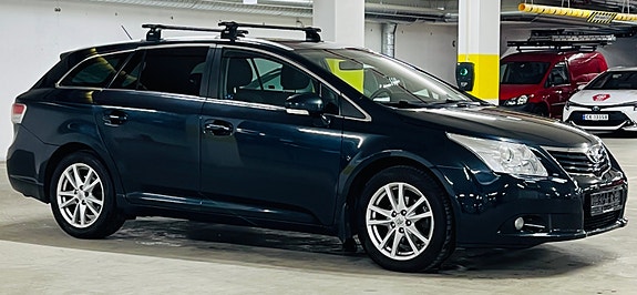 Toyota Avensis 9 of 29