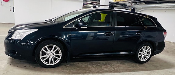Toyota Avensis 8 of 29
