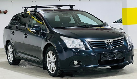 Toyota Avensis 7 of 29