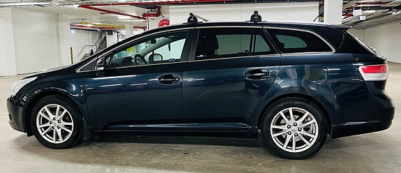 Toyota Avensis 11 of 29