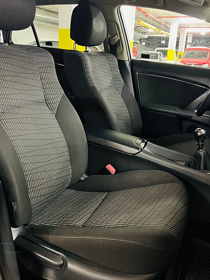 Toyota Avensis 22 of 29