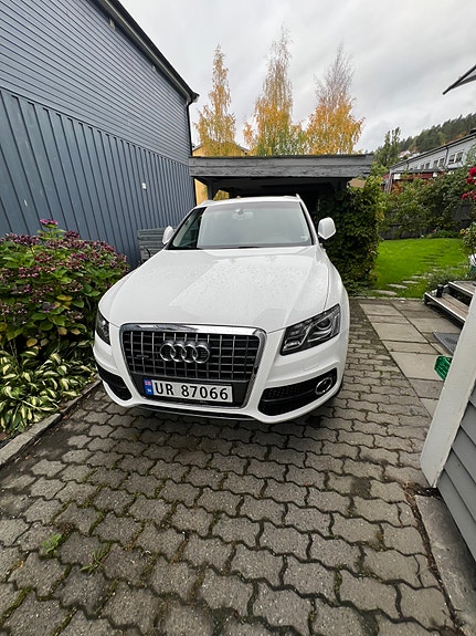 Audi Q5 3 of 27