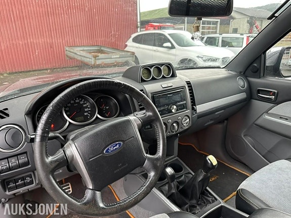 Ford Ranger 8 of 12
