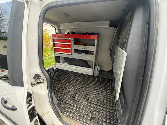Volkswagen Caddy 14 of 14