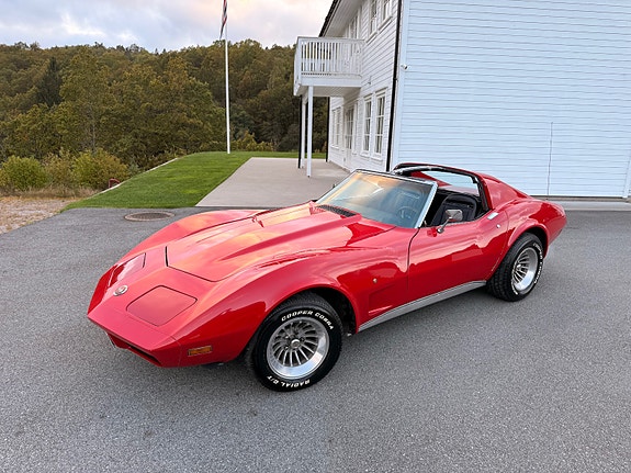Chevrolet Corvette 27 of 30