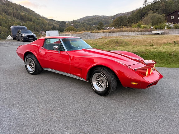 Chevrolet Corvette 16 of 30