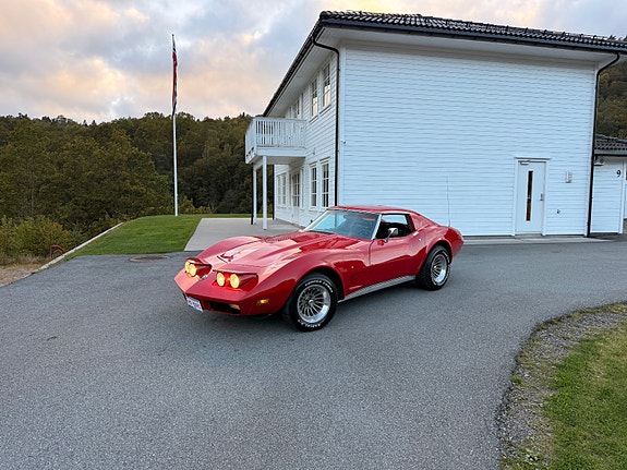 Chevrolet Corvette 2 of 30