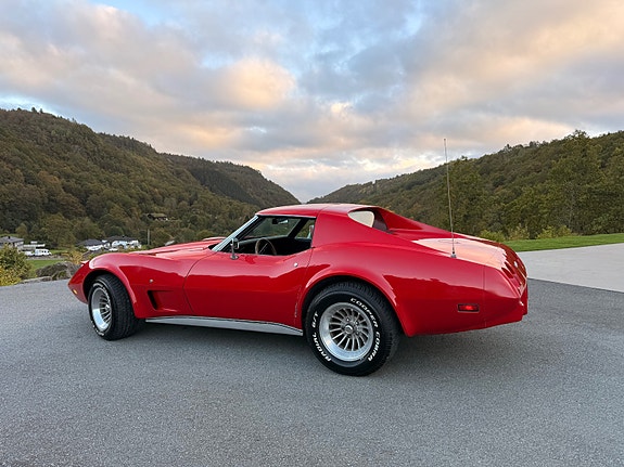 Chevrolet Corvette 6 of 30