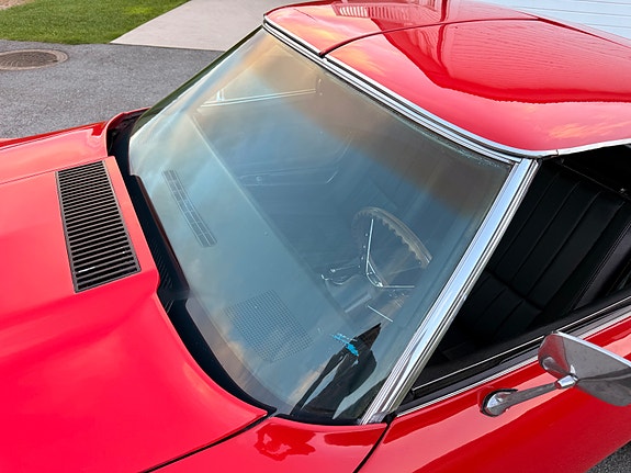 Chevrolet Corvette 26 of 30