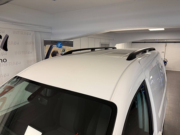 Volkswagen Caddy Maxi 8 of 27