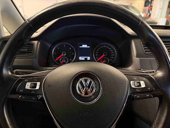 Volkswagen Caddy Maxi 16 of 27