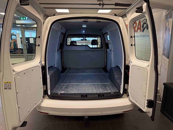 Volkswagen Caddy Maxi 11 of 27