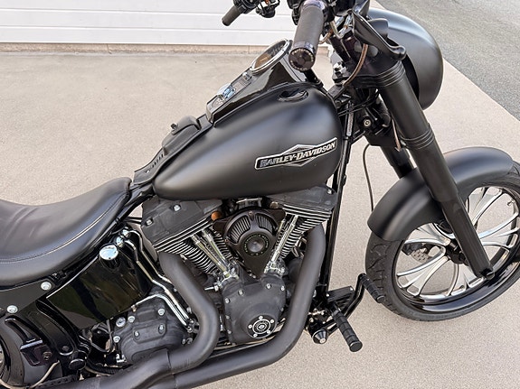 Harley-Davidson FXSTB / I Softail Night Train 15 of 30