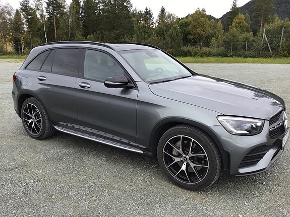 Mercedes-Benz GLC220 d 2 of 16