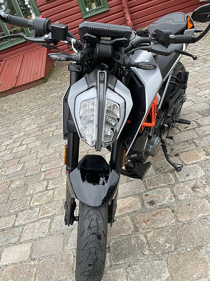 KTM 125 Duke 6 of 10