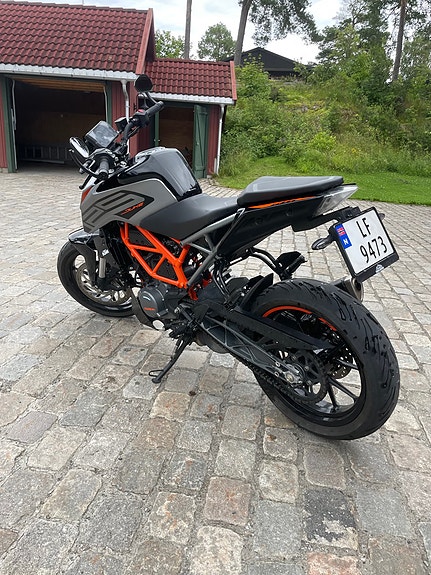 KTM 125 Duke 4 of 10