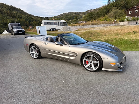 Chevrolet Corvette 16 of 30