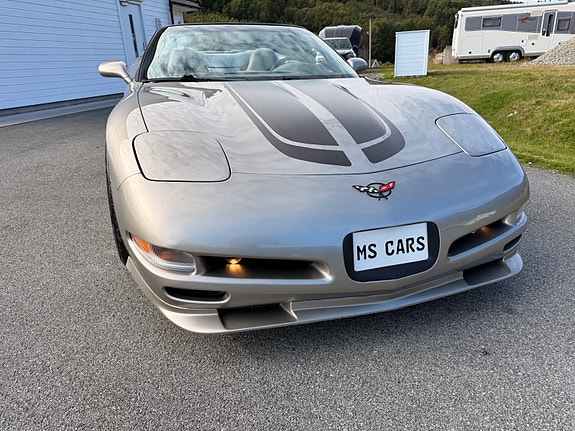 Chevrolet Corvette 19 of 30