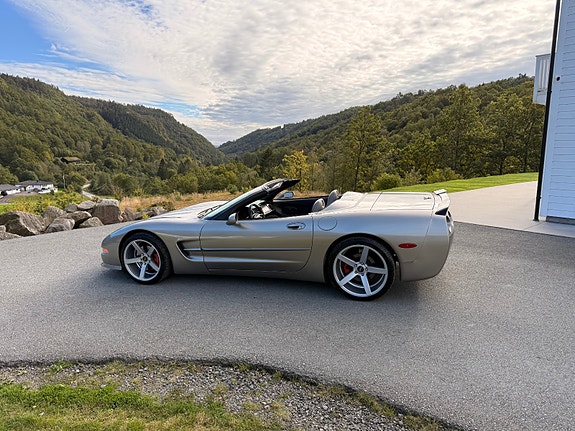 Chevrolet Corvette 7 of 30