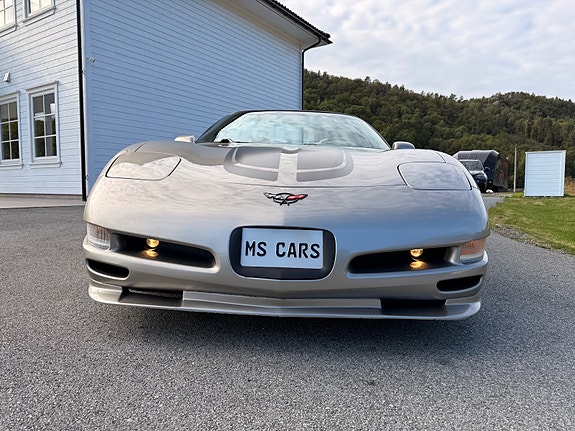 Chevrolet Corvette 20 of 30