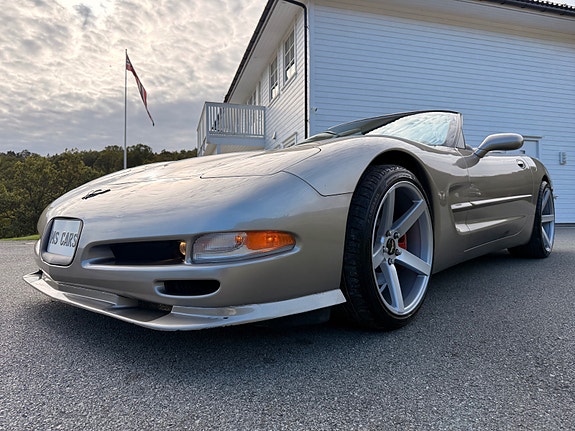 Chevrolet Corvette 22 of 30