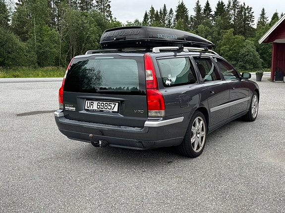 Volvo V70 4 of 13