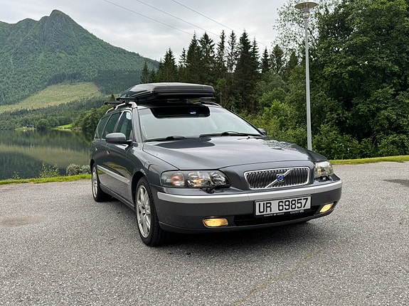 Volvo V70 5 of 13