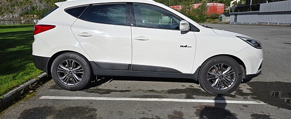 Hyundai ix35 4 of 30