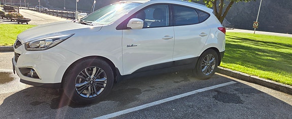 Hyundai ix35 3 of 30