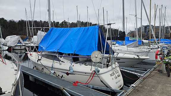 Maxi Fenix Dinette 28' – Velutstyrt svensk seilklassiker med stort potensial 10 of 30
