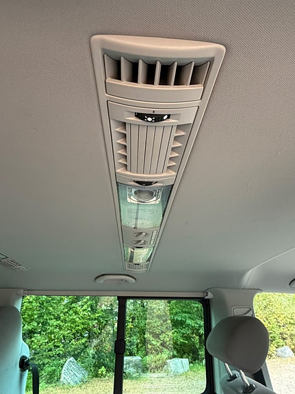 Volkswagen Transporter 4 of 25