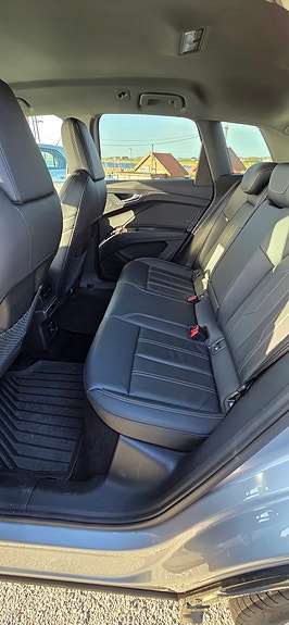 Audi Q4 e-tron 27 of 30