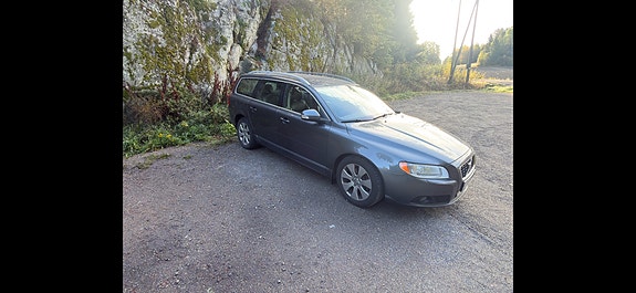 Volvo V70 16 of 16