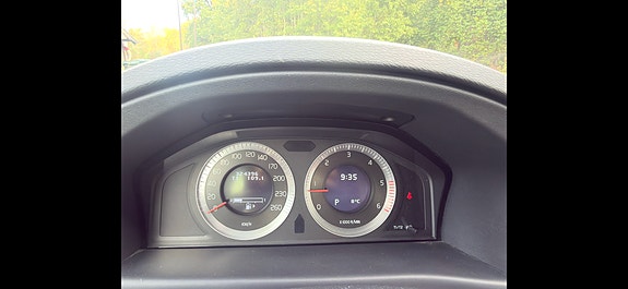 Volvo V70 6 of 16