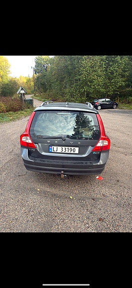 Volvo V70 9 of 16