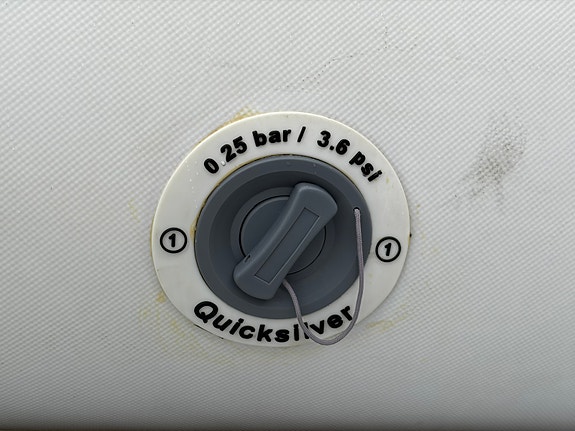 Quicksilver Tendy AirDeck 240 med Mercury 4 hk motor 15 of 15