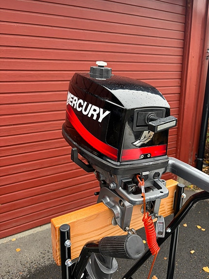 Quicksilver Tendy AirDeck 240 med Mercury 4 hk motor 7 of 15