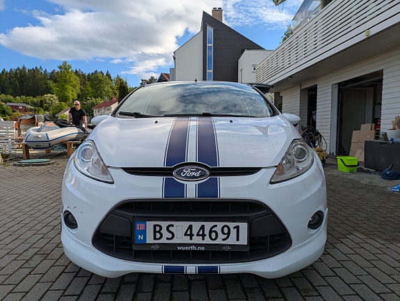 Ford Fiesta 2 of 20