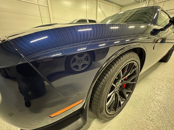 Dodge Challenger 13 of 30