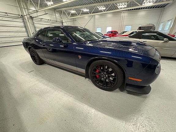 Dodge Challenger 21 of 30