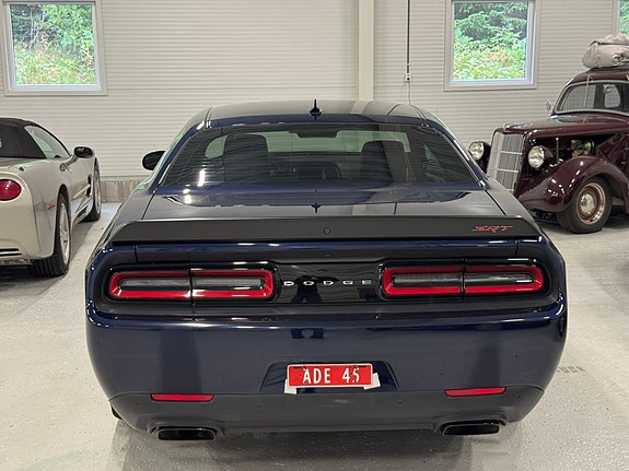 Dodge Challenger 9 of 30