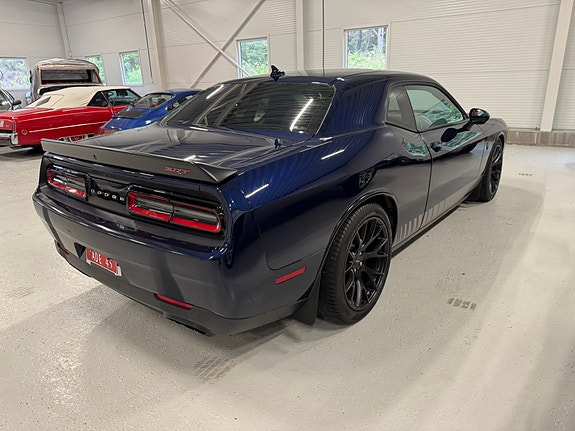 Dodge Challenger 8 of 30