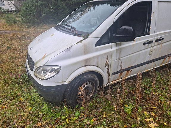 Mercedes-Benz Vito 111 4 of 8
