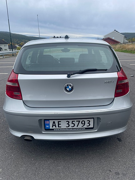 BMW 116i 5 of 13