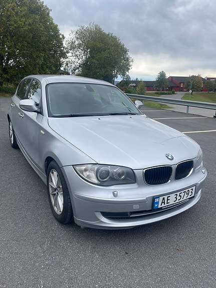 BMW 116i 2 of 13