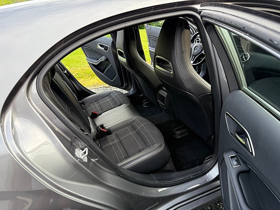 Mercedes-Benz A180 d 9 of 16