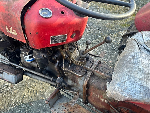Massey Ferguson 35 3 of 6