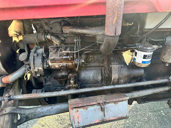 Massey Ferguson 35 2 of 6