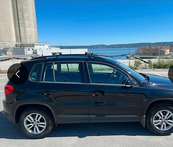 Volkswagen Tiguan 4 of 16