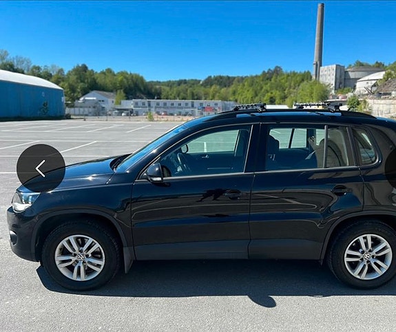 Volkswagen Tiguan 5 of 16